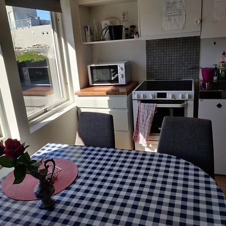 Feelhome Small 1 Bedroom Apartment Polar Vegen Tromsø Habitación foto